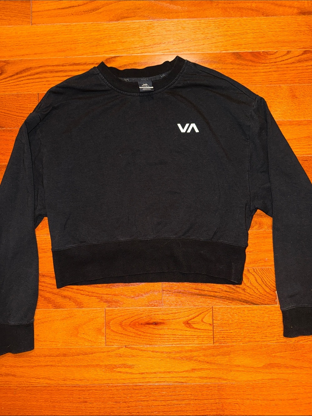 RVCA Black Women's crewneck Sweatshirt with White VA Logo S